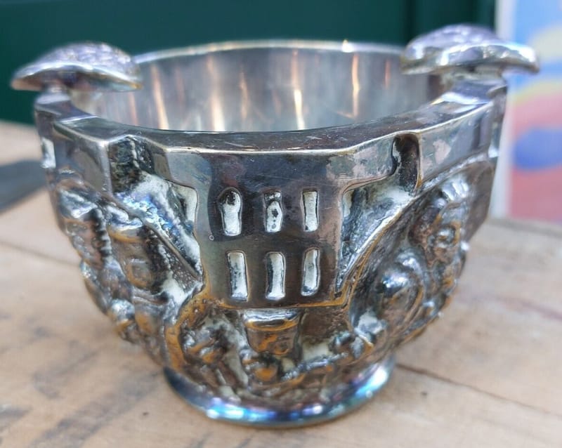 Valmazan Bronze Argenté Cendrier
