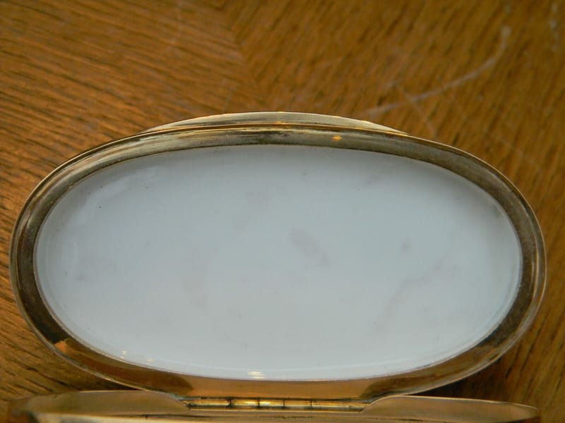 Tabatière Or Massif Porcelaine 18 Carats Décor Angelot XVIII ème Louis XVI — vue 10