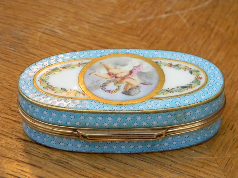 Tabatière Or Massif Porcelaine 18 Carats Décor Angelot XVIII ème Louis XVI — vue 5