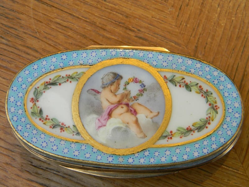 Tabatière Or Massif Porcelaine 18 Carats Décor Angelot XVIII ème Louis XVI — vue 2
