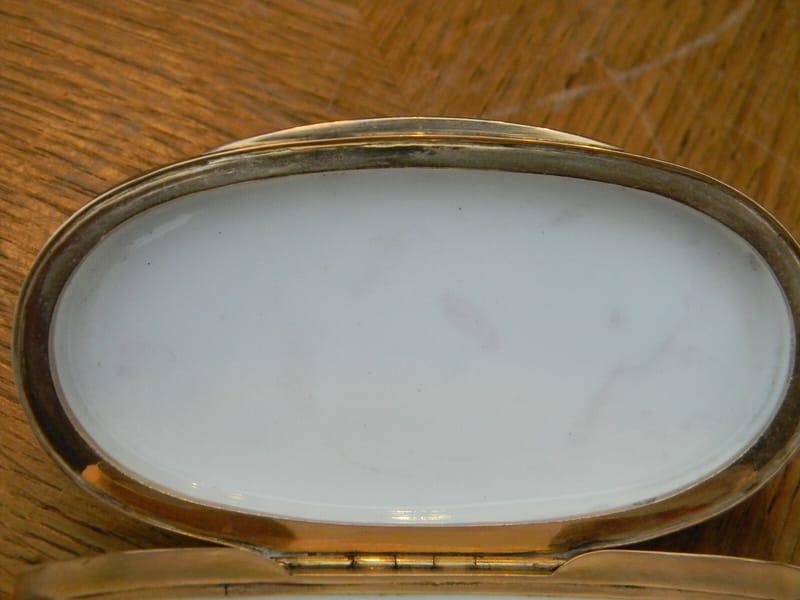 Tabatière Or Massif Porcelaine 18 Carats Décor Angelot XVIII ème Louis XVI — vue 9