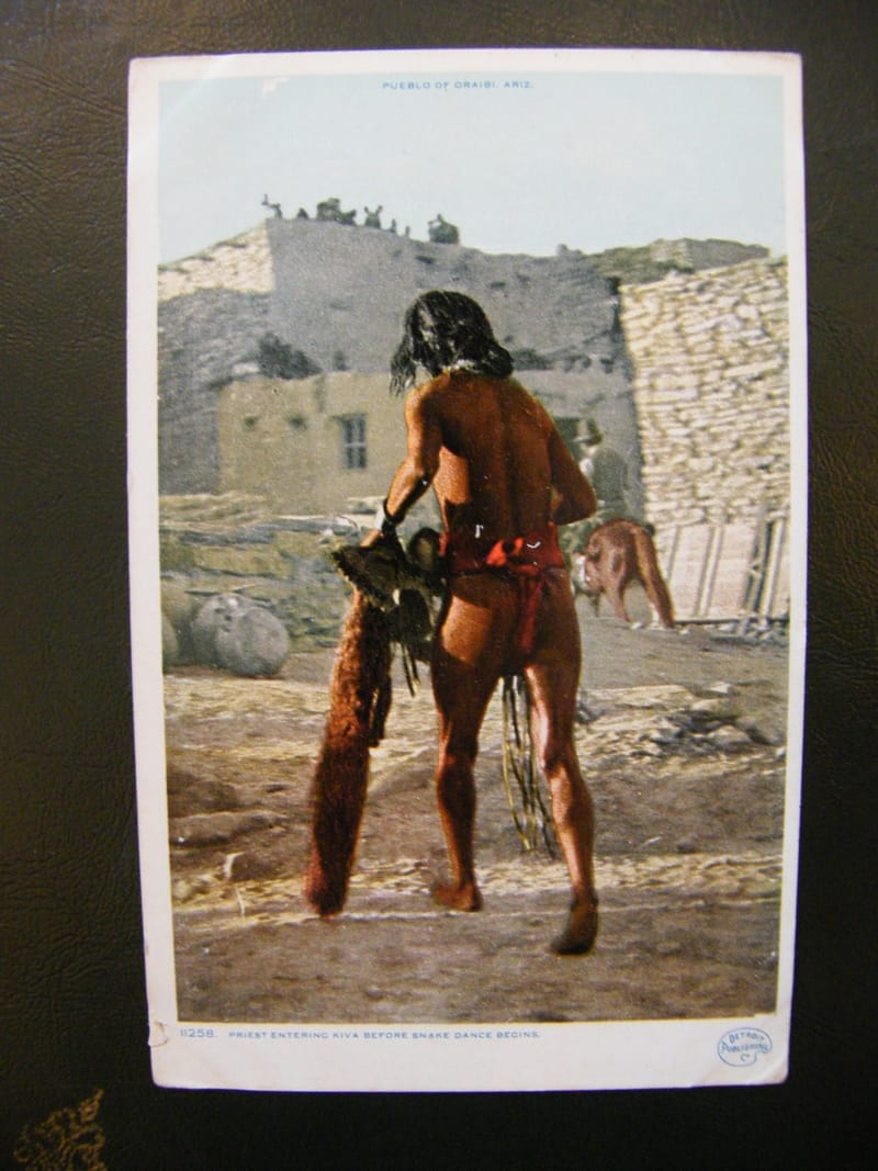 "Carte Postale Priest Entering Kiva Dance Begins Détroit Publishing 11258"