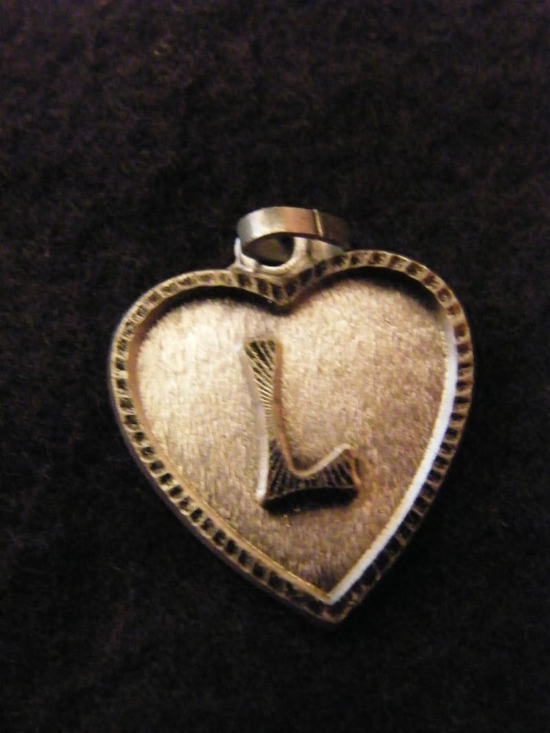 Argent Pendentif Cœur Médaillon Argent Plaqué Lettre L 2 cm