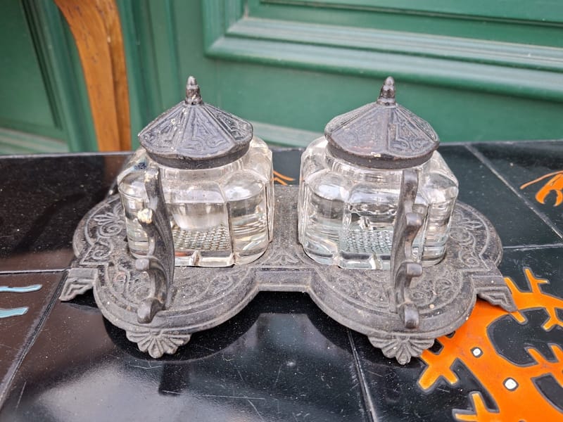 Encrier Fonte Epoque Victorienne XIX ème Siècle