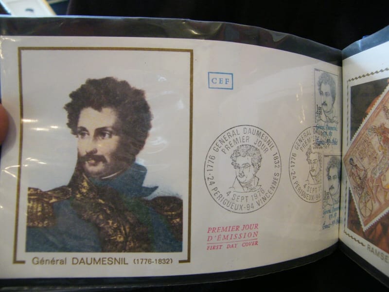 "Enveloppe 1er jour Général Daumesnil 1976 + 1 timbre non oblitéré"