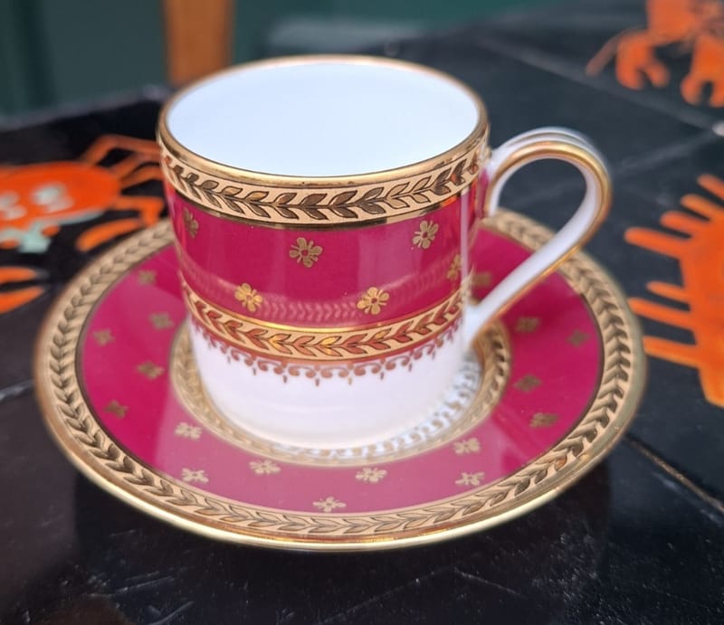 Bernardaud Limoges Tasse Moka Porcelaine Dorures rouge