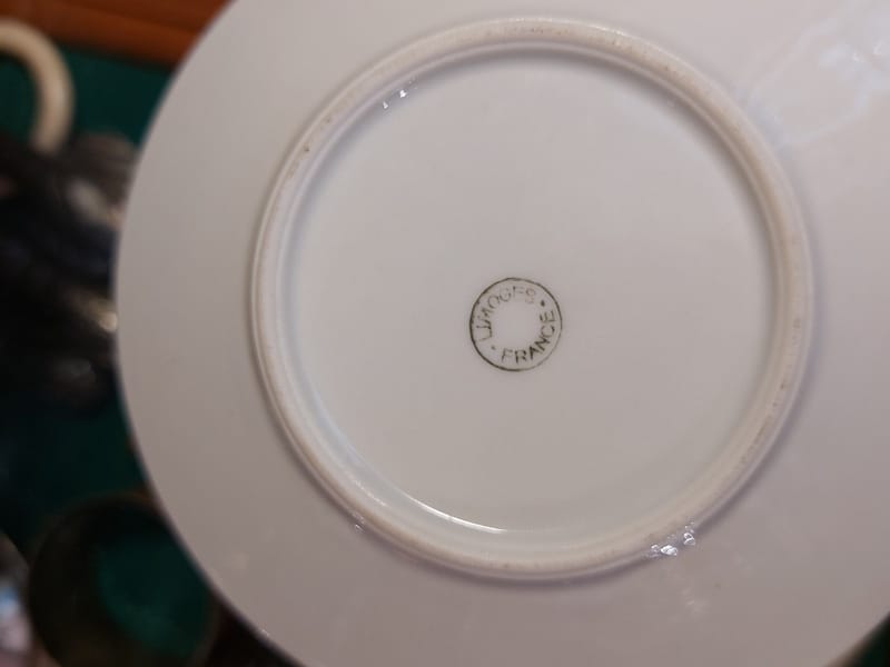 Limoges Tasse Moka Dorures G Simonnet peint main — vue 6