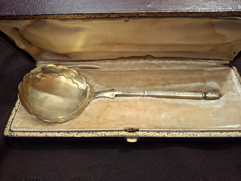 Argent Massif Louche Crème Silver Silber Vermeil Minerve