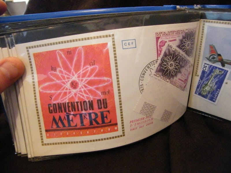 "Enveloppe 1er jour Convention du mètre 1975 + 1 Timbre non oblitéré"