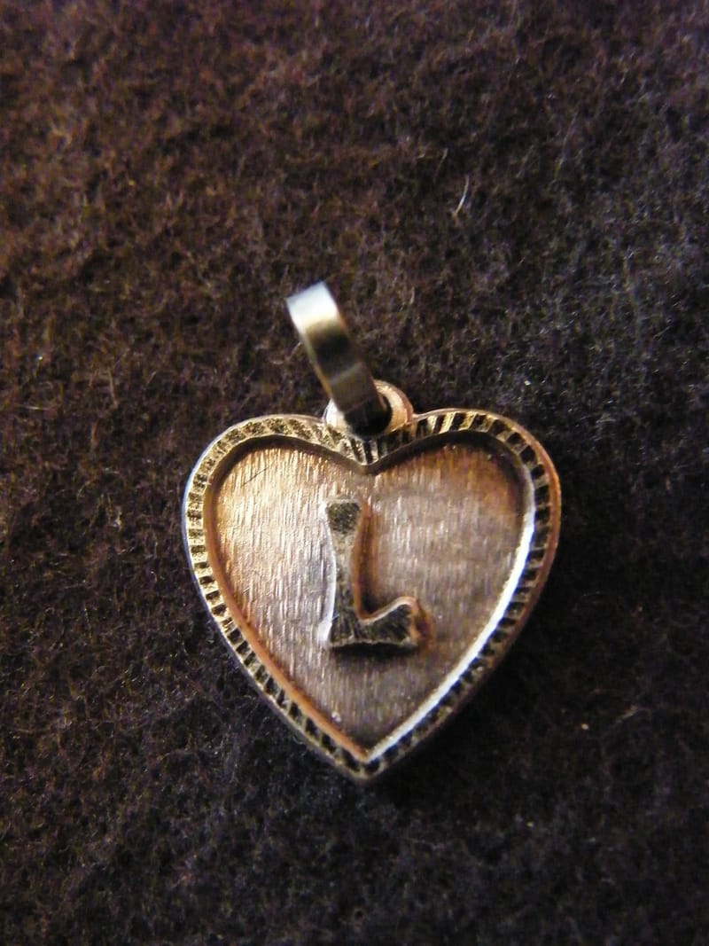Pendentif CœurArgent  Médaillon en Argent Plaqué Lettre L 1,5 cm