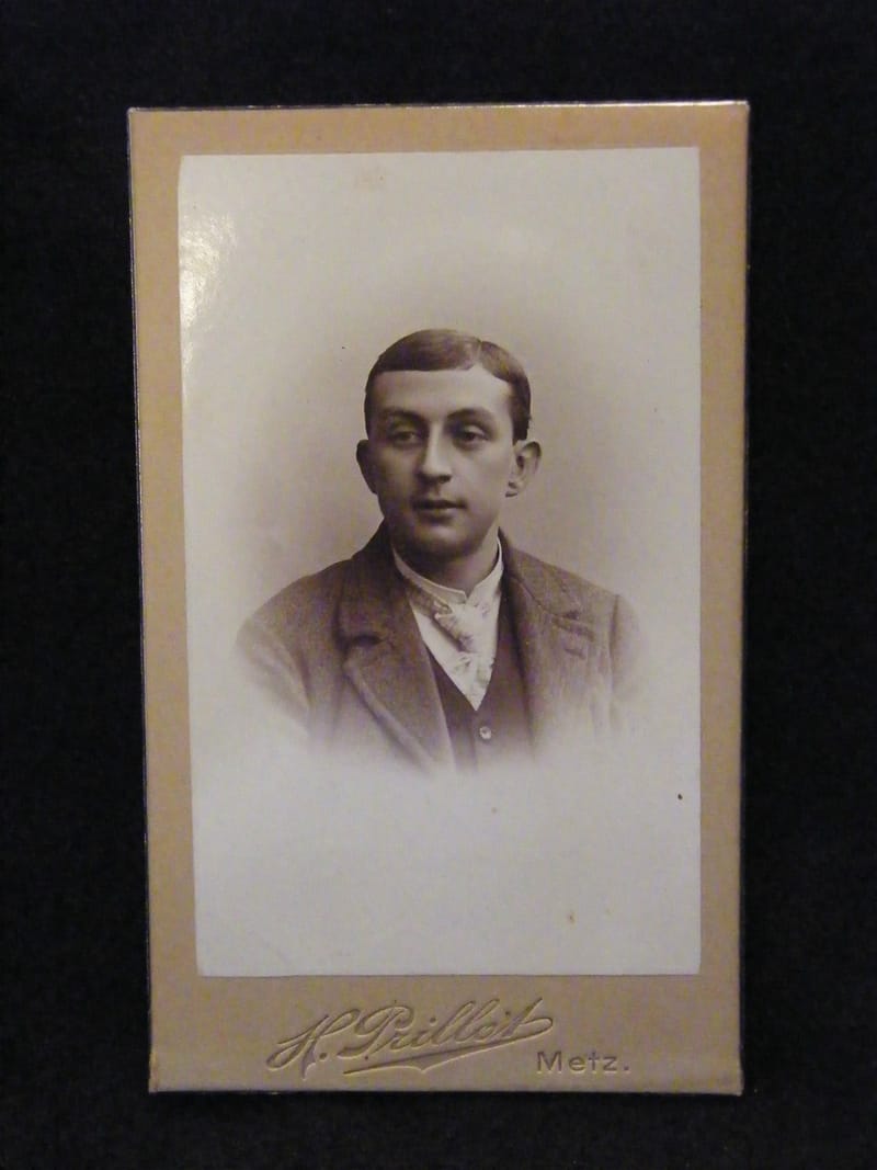 "Photographie CDV Jeune Homme H Prillot Metz  XIX ème Siècle"