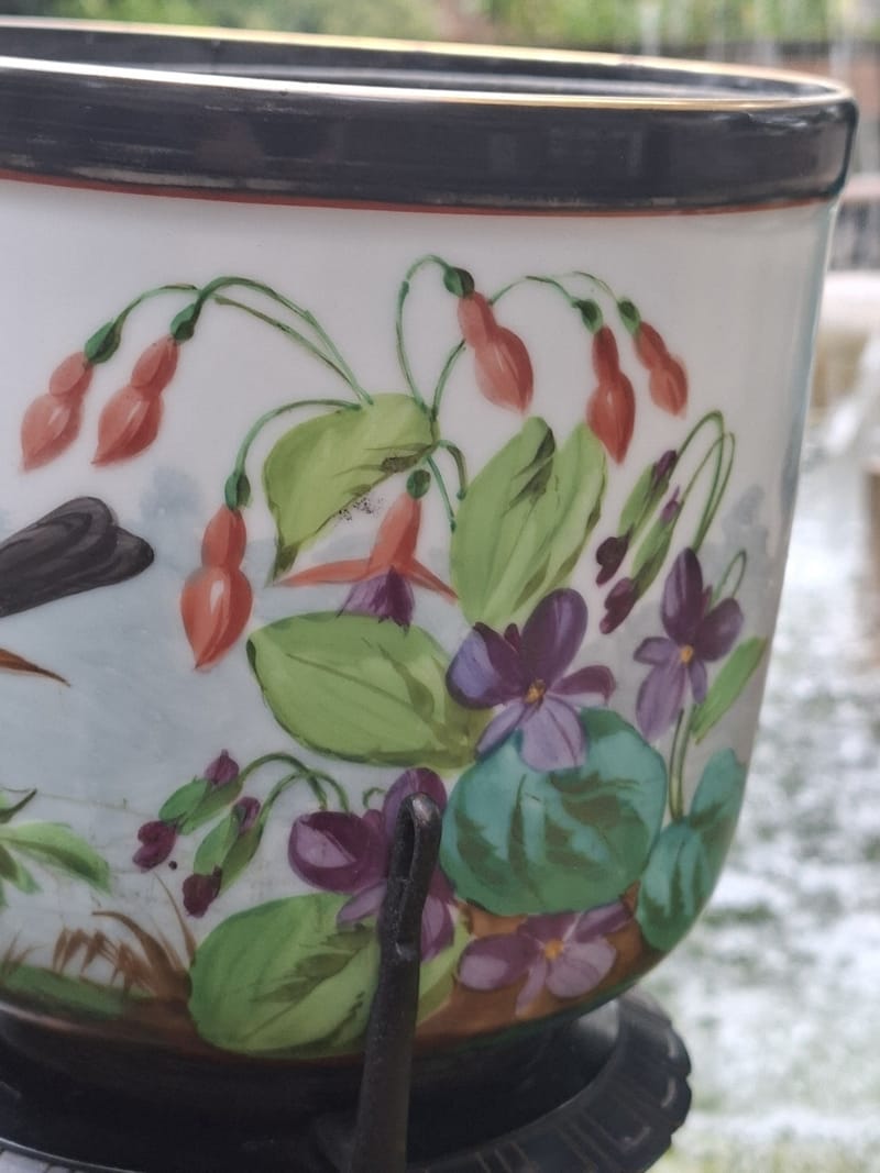 Paire Cache Pots Porcelaine Peinte XIX ème siècle Oiseaux Bois Bronze — vue 11