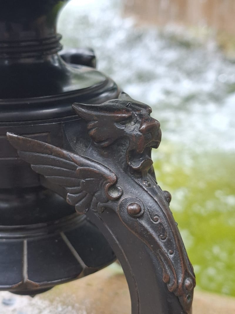 Paire Cache Pots Porcelaine Peinte XIX ème siècle Oiseaux Bois Bronze — vue 6