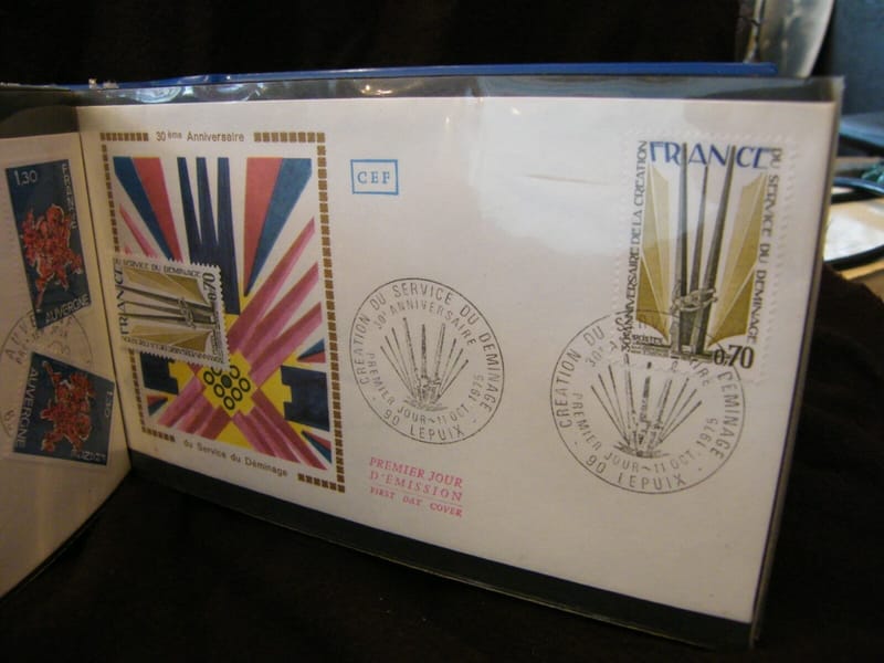 "Enveloppe 1er jour 30 ème anniv Service déminage 1975 + 1 Timbre non oblitéré"