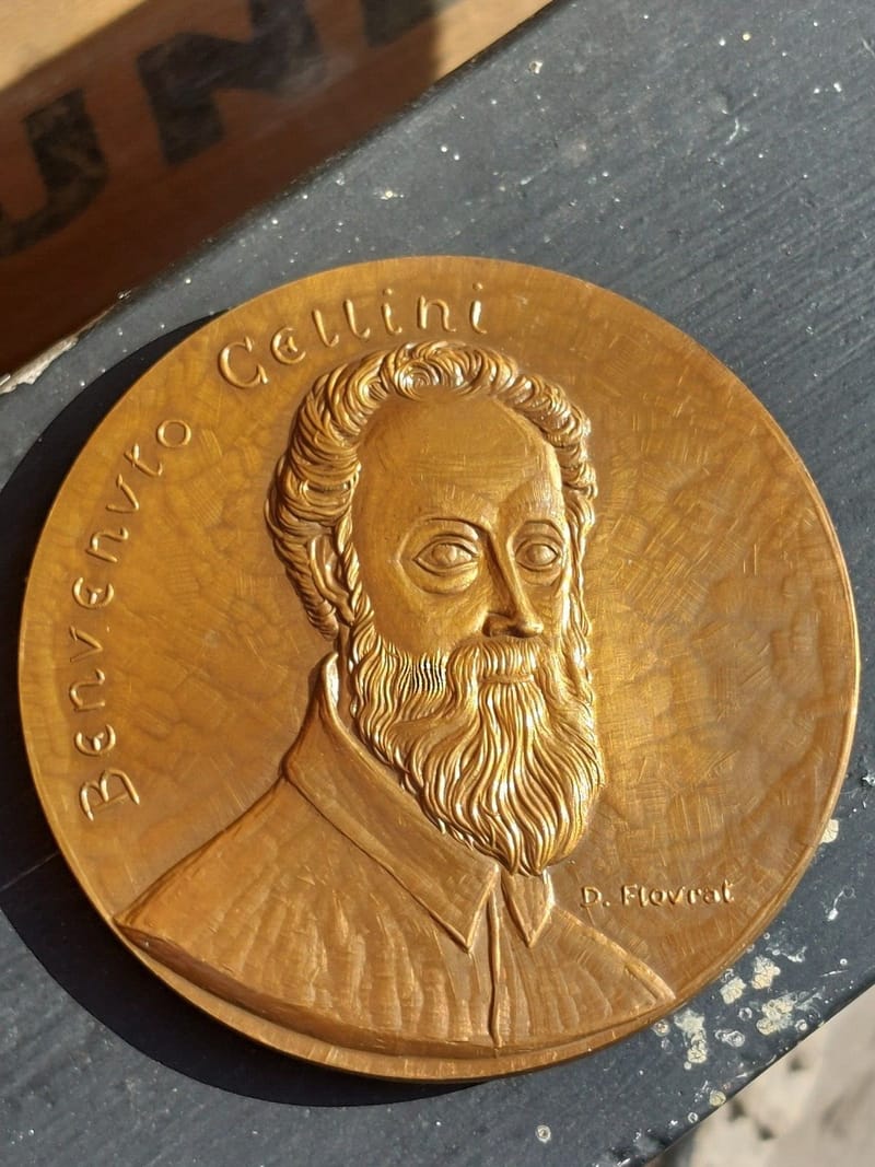 Médaille Bronze Benvenuto Cellini statue Persée tenant tête de Méduse