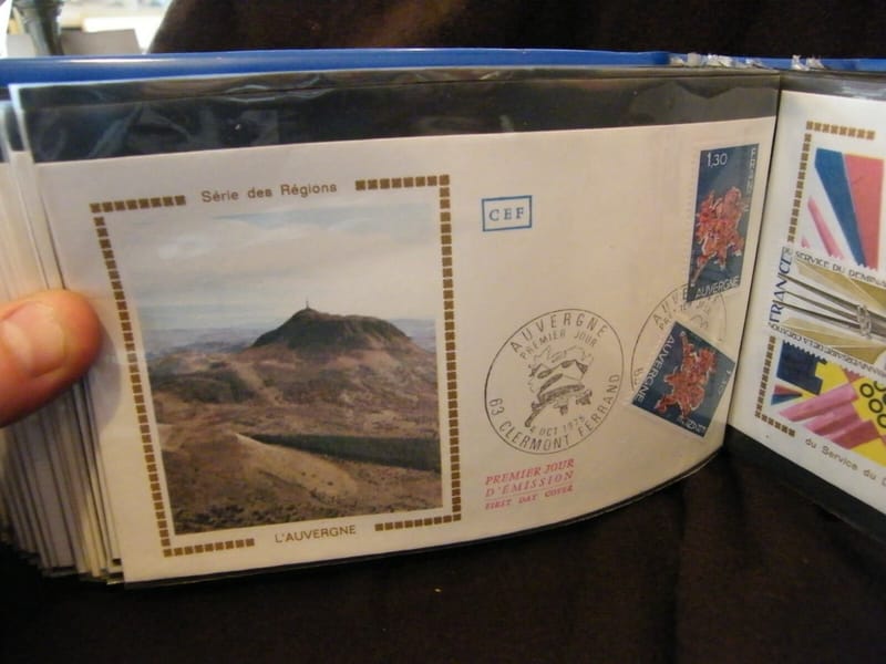 "Enveloppe 1er jour l'Auvergne 1975 + 1 Timbre non oblitéré"