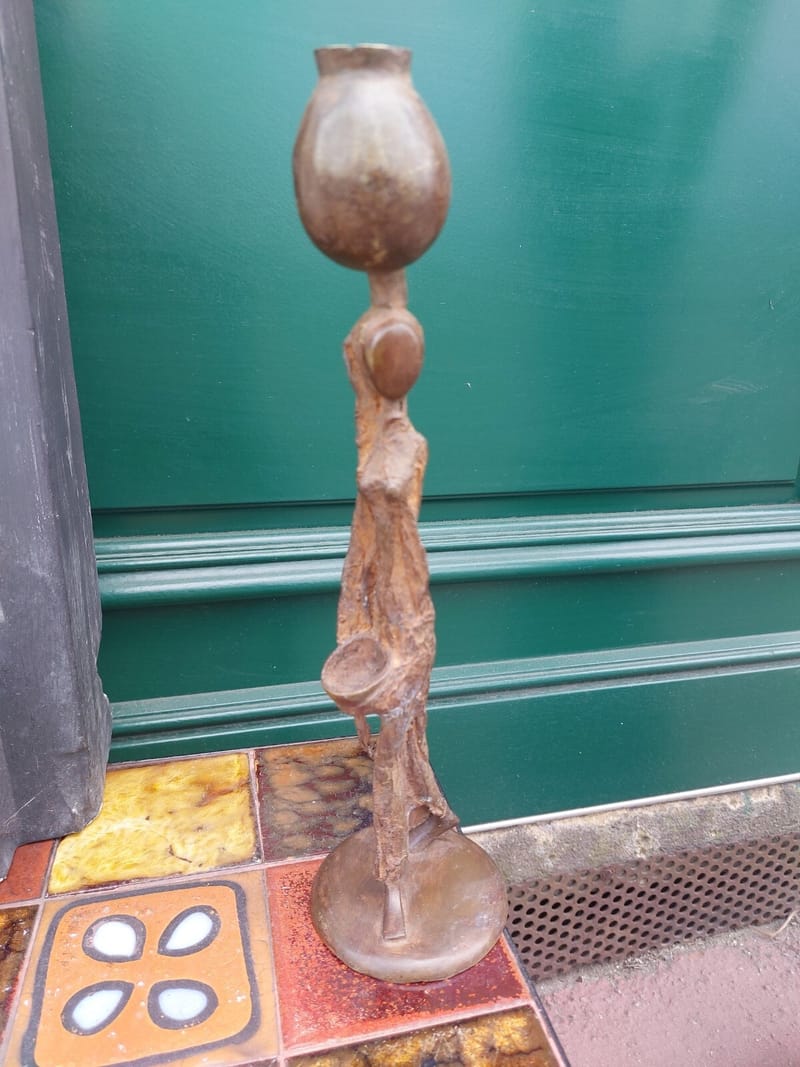 Bronze Statue Bougeoir Africaniste Signée Femme Porteuse Eau Afrique