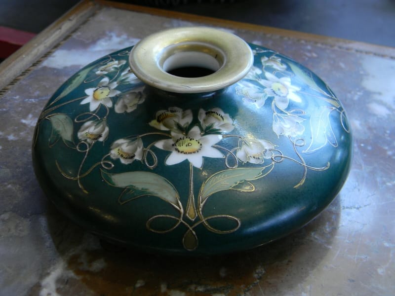 Art Nouveau Porcelaine Limoges Tressemann & Vogt  Vase Plat