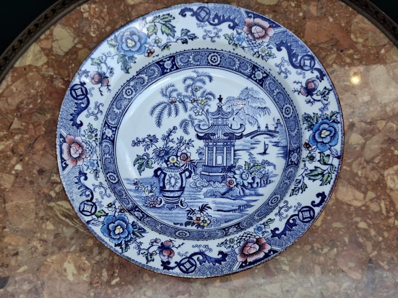 Creil Montereau Plat Creux Japonisant XIX ème siècle