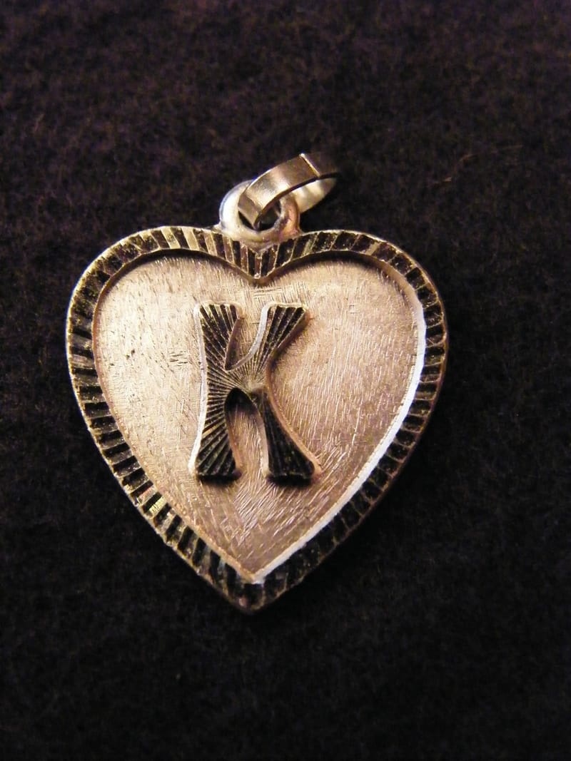 Argent Pendentif Cœur Médaillon Argent Plaqué Lettre K 2 cm