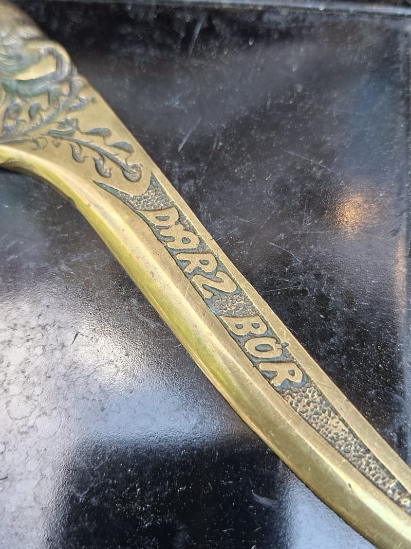 Ouvre Lettre Bronze Chien Darz Bor — vue 3