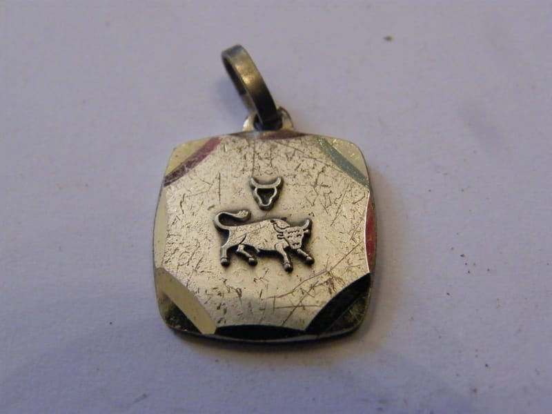 Argent Massif Pendentif Médaillon Signe Zodiaque Taureau Silver Silber
