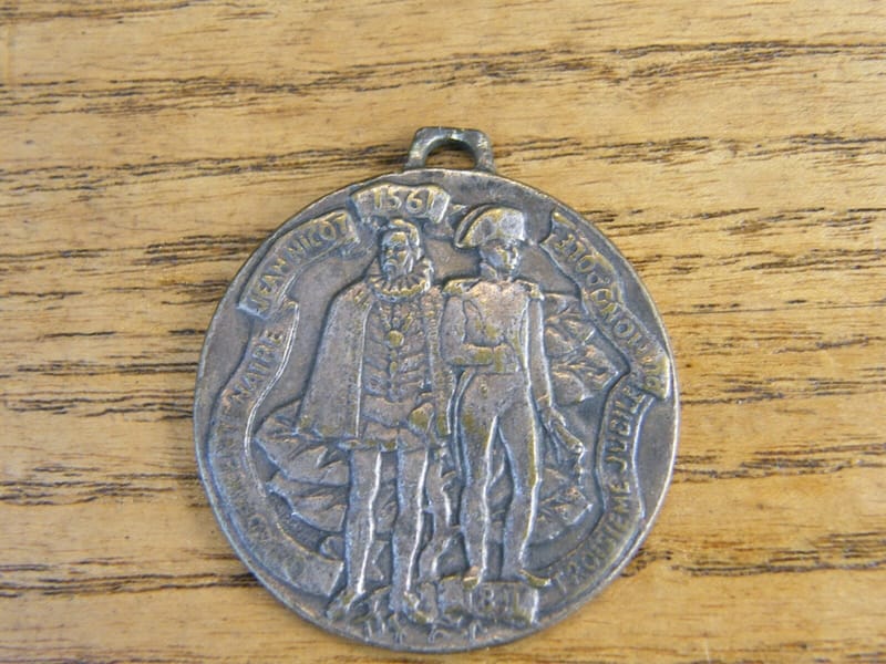 "Médaille en Zamac 1961 Année Mémoriale du Tabac 1591 1961 jean Nicot"