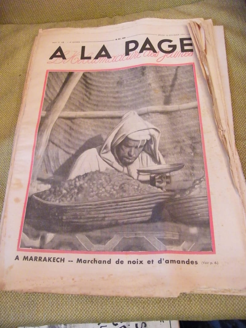 "A la page N°15 Février 1933 A Marrakech Marchand de noix et d'amandes"