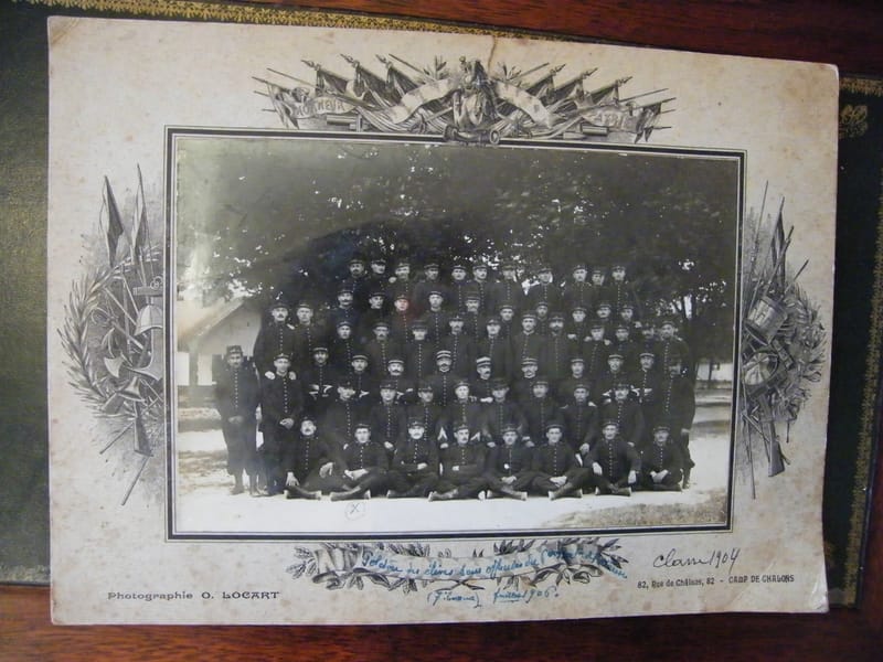"Photo Militaires Elèves sous officiers du 6 ème Bataillon de Forteresse 1906"