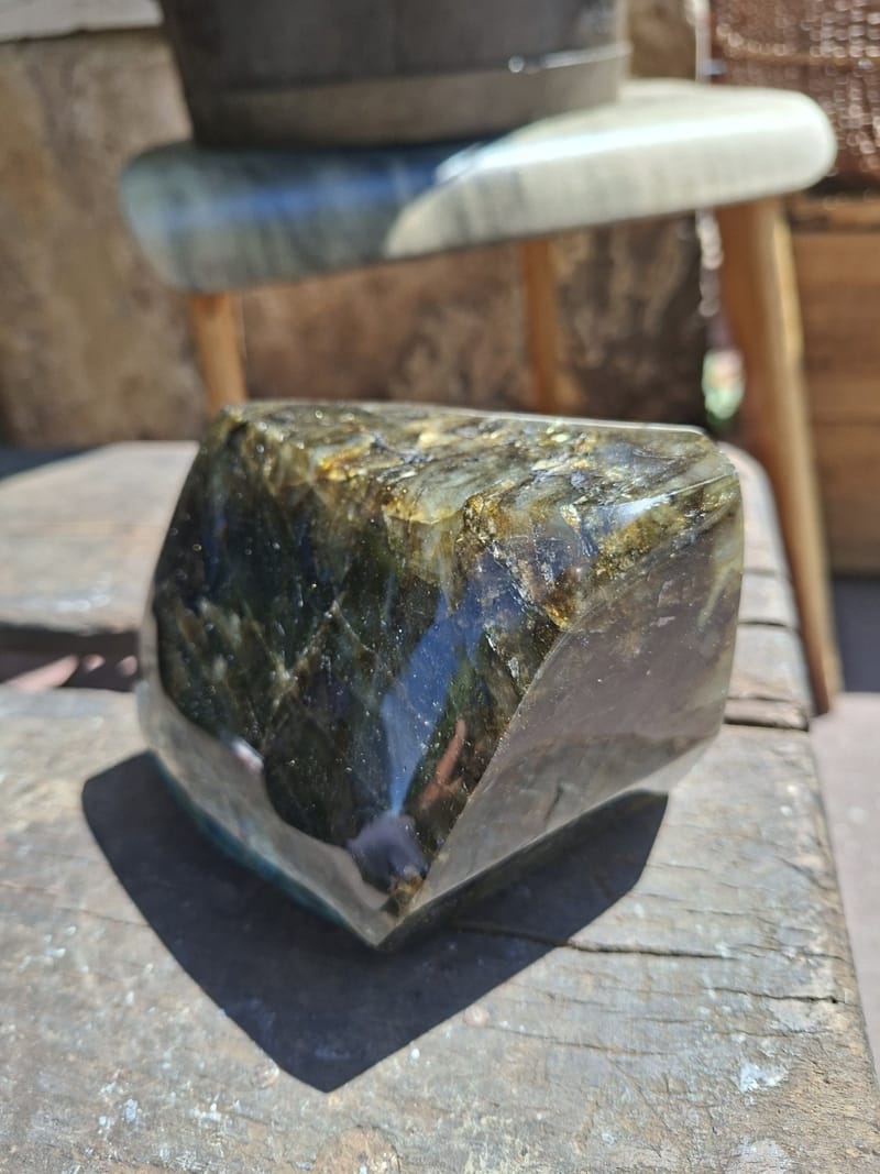 Labradorite Pierre 1420 grammes