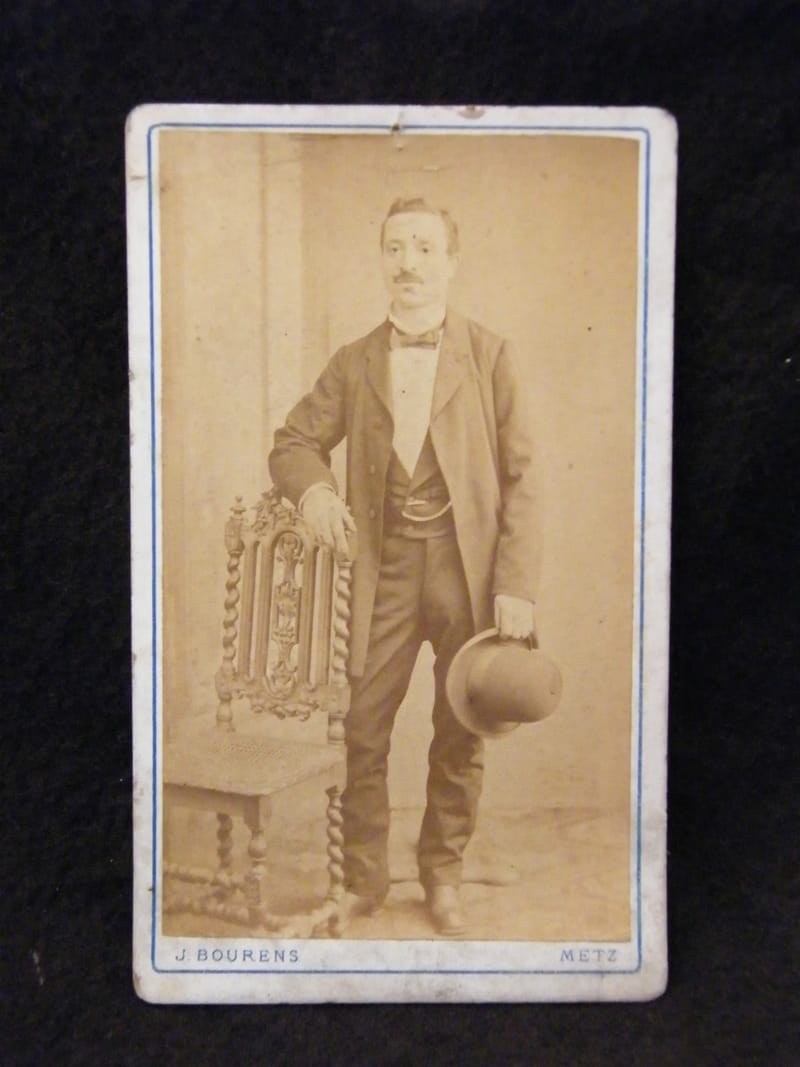 "Photographie CDV Homme J Bourens Rue Serpenoise Metz XIX ème Siècle"