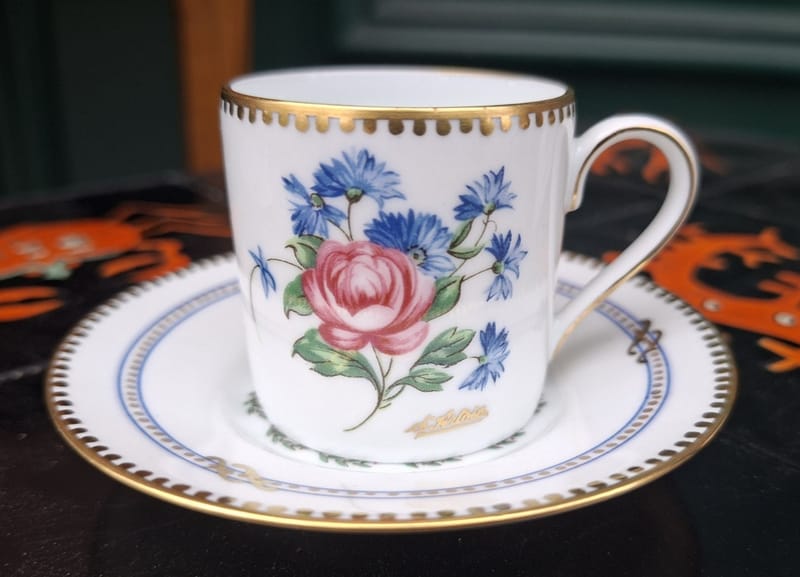 Bernardaud Limoges Tasse Moka Porcelaine Bleuets d'Artois