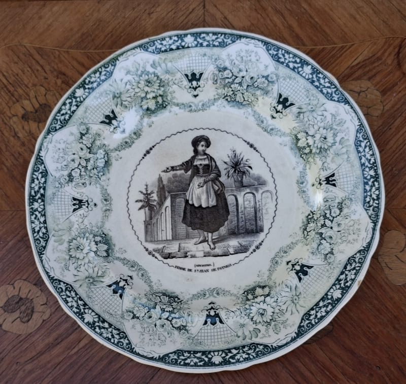 Assiette Vignette Vieillard Bordeaux Johnston Femme St Jean Patmos
