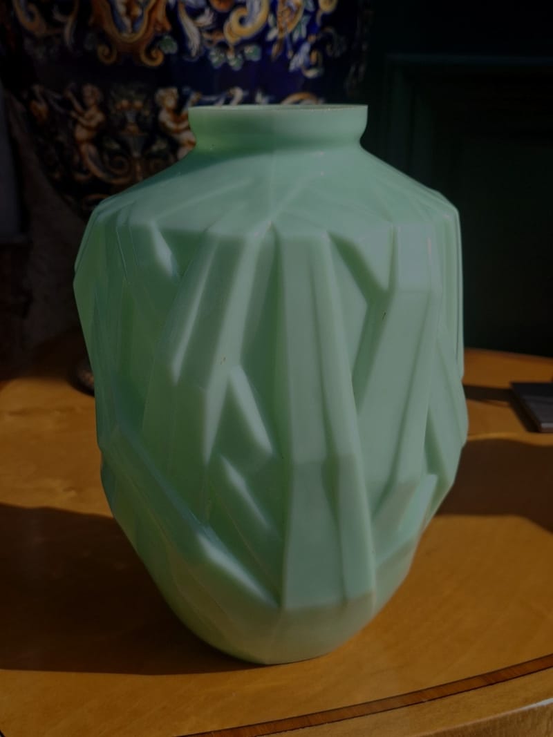 Vase Art Déco France Verre Moulé Pressé Décor Roseaux Couleur Menthe