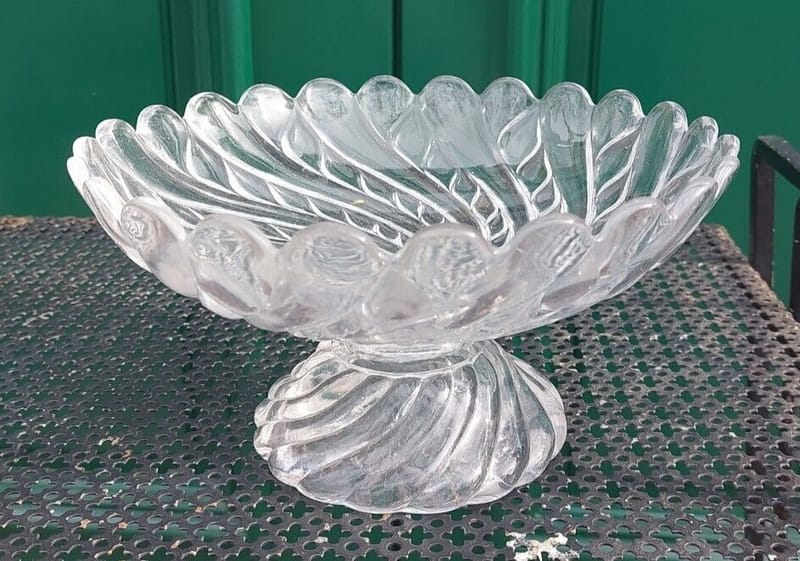 St Louis Coupe Fruits Cristal Moulé Signé