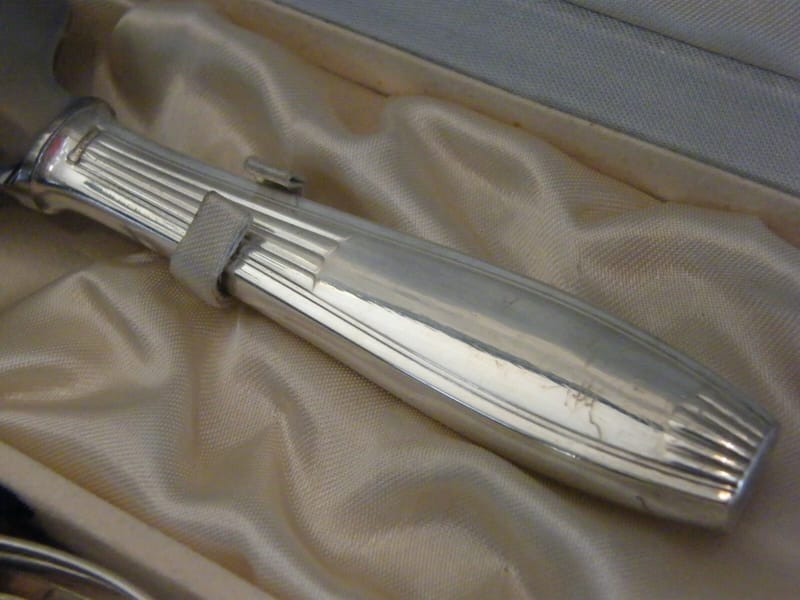 Christofle  Lanel Fourchettes à Gâteau Pelle Argent Plaqué Modèle Cirta Saigon — vue 2