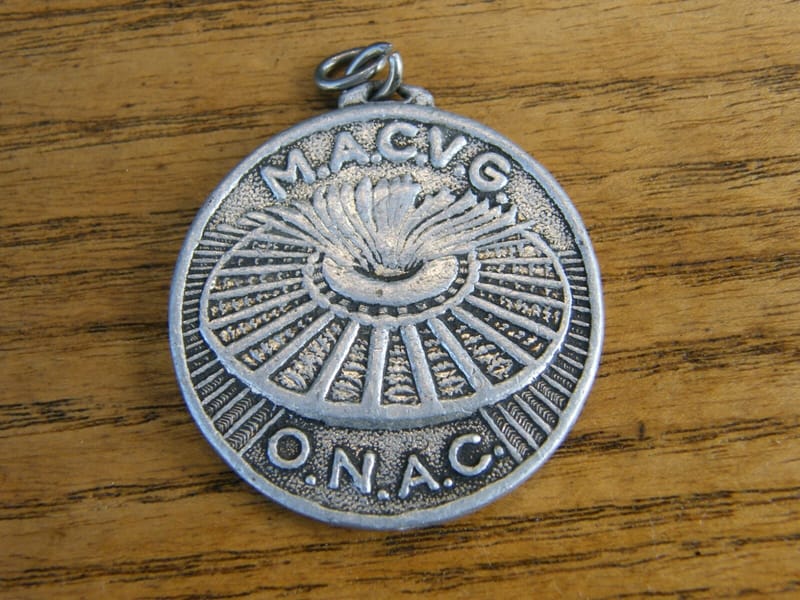 "Médaille en Aluminium MACVG ONAC Ministère Anciens combattants victimes guerre"