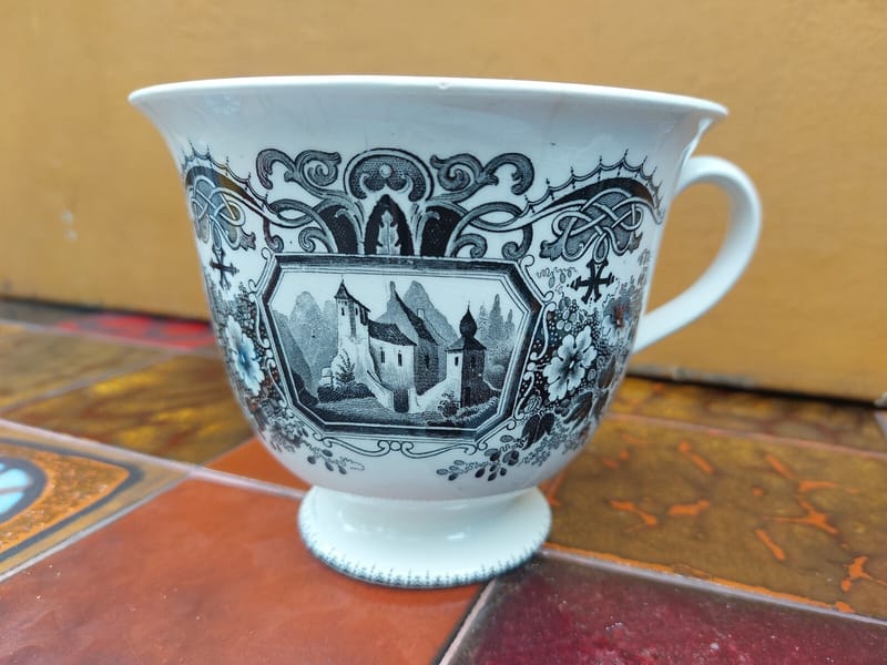 Sarreguemines Tasses Chocolat U & Cie Epoque Napoléon III — vue 9