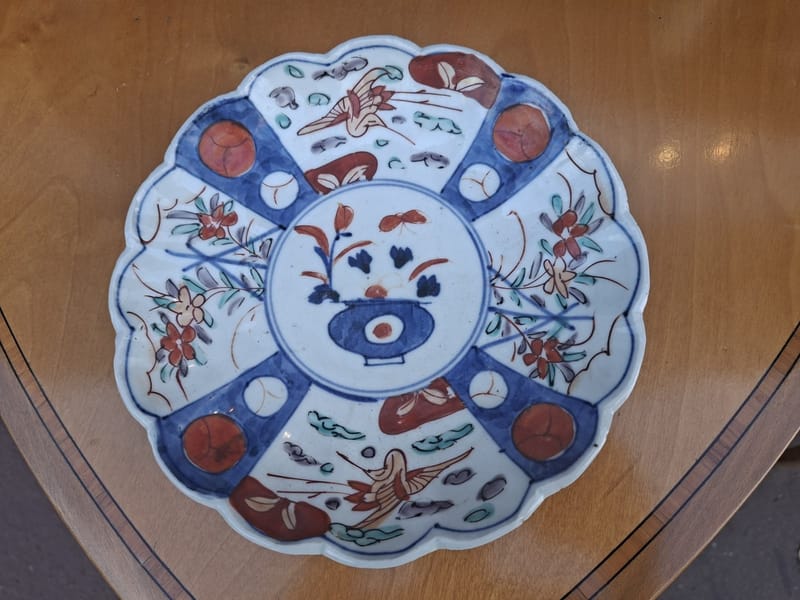 Imari Assiette XIX ème Siècle Godrons
