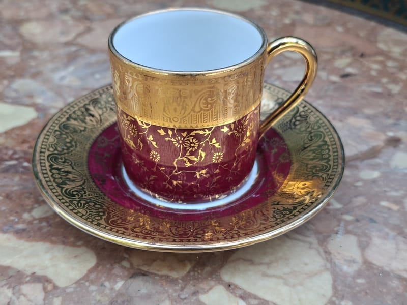 Limoges Tasse Moka Dorures Rouge PP