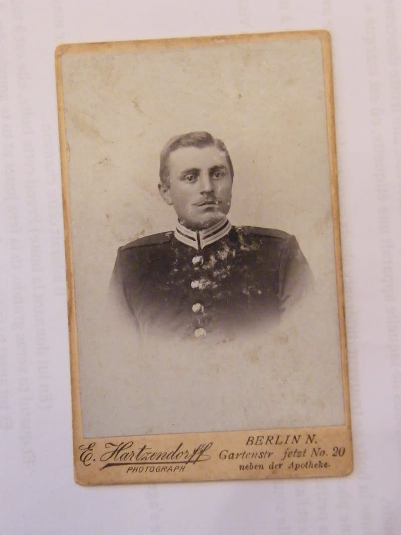 "Photographie CDV Militaire E Hartzendorff Berlin  XIX ème Siècle"