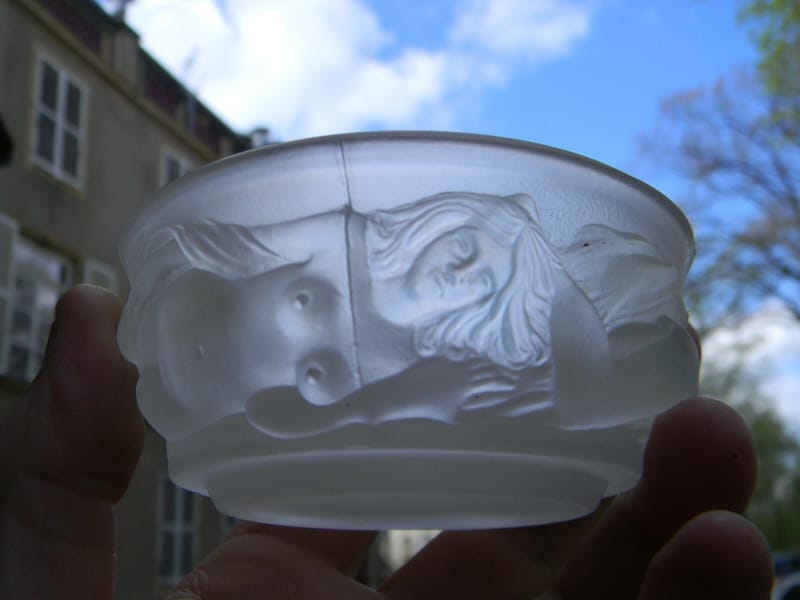 Heinrich Hoffmann Boite Verre Moulé pressé Naiades — view 5 of 7