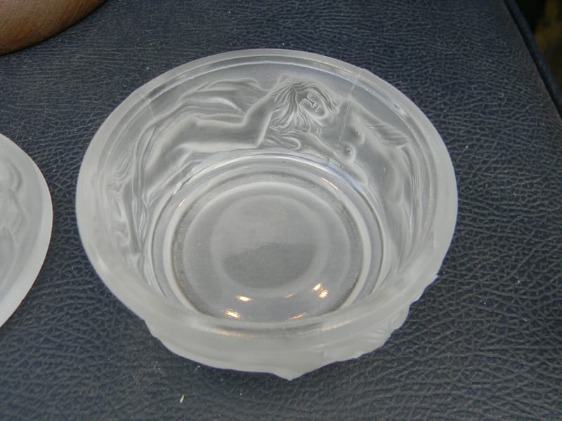 Heinrich Hoffmann Boite Verre Moulé pressé Naiades — view 3 of 7