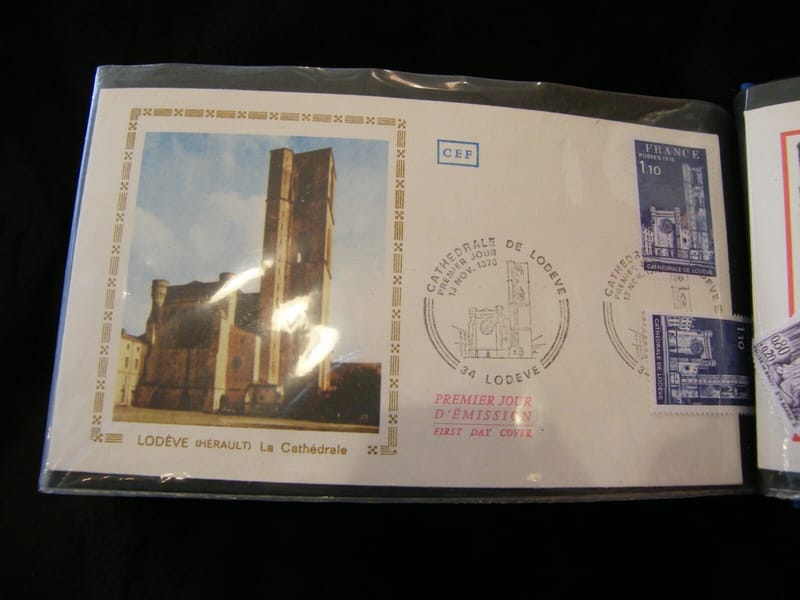 "Enveloppe 1er jour Lodève La cathédrale 1976 + 1 timbre non oblitéré 2"