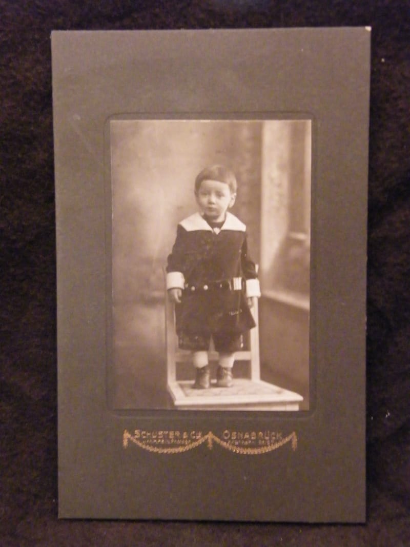 "Photographie Enfant Schuster & Cie Osnabruck Allemagne Début XX ème siècle"