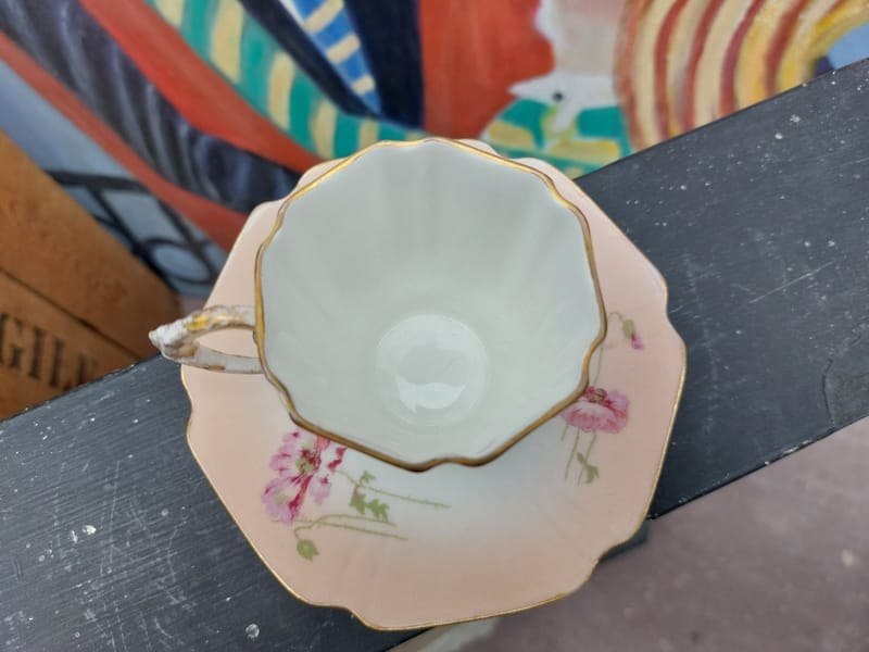 Art Nouveau Tasse Moka Dorures Polylobée Coquelicots Roses Pavot — vue 2