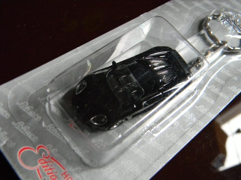 Schuco Porsche 718 Boxster Spyder Porte Clé HO 1:87 Edition Métal sous Blister — vue 2
