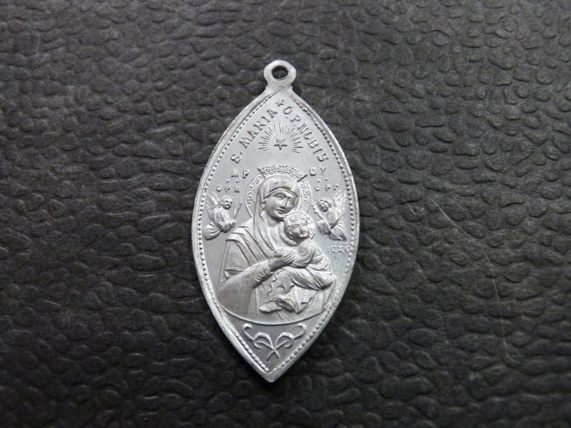Médaille en Aluminium Marie Ovale