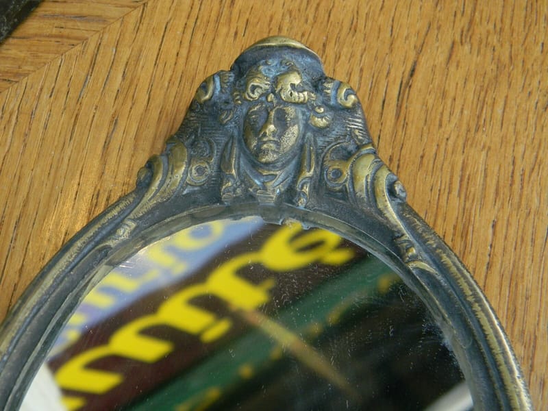 Bronze Miroir Face à Main Angelot Ancien — vue 3