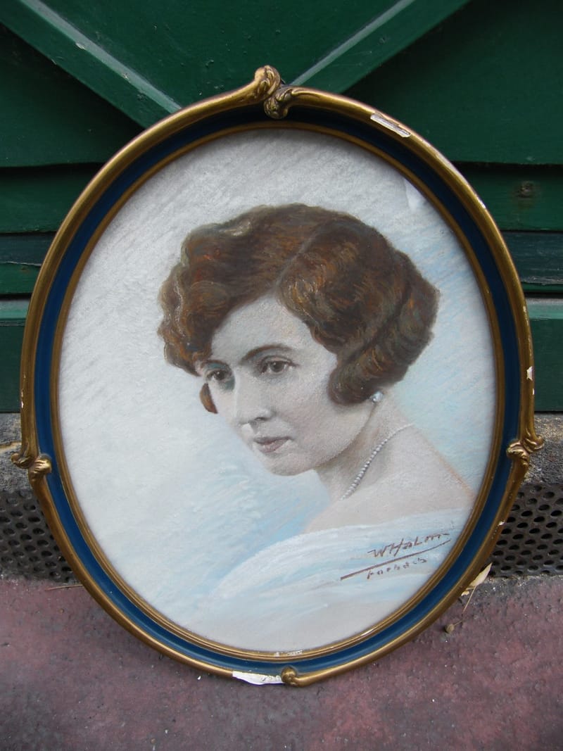 Femme années 30 Signé W Halm Forbach Pastel